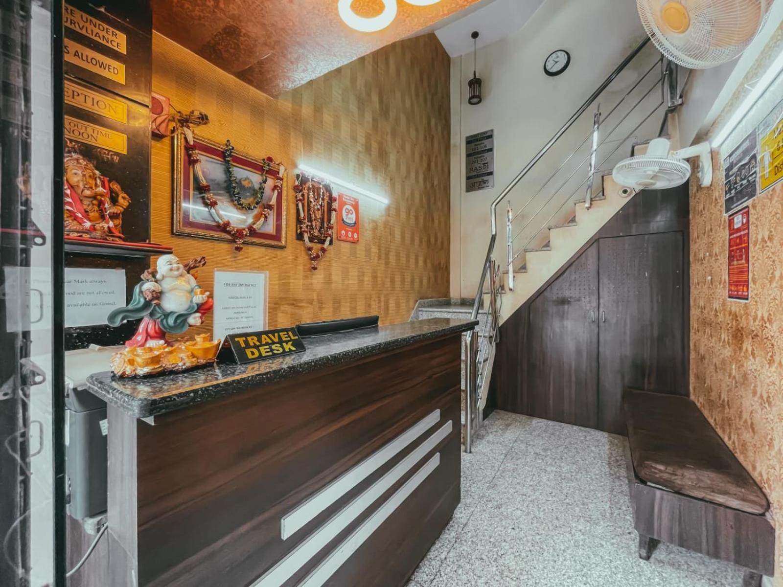Hotel S L E Residency Waranasi Zewnętrze zdjęcie